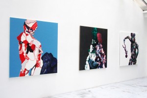 « Personnage avec éléphant (fond bleu) », 154 x 147 cm ; « 2 personnages à la tête de vache (bleue) », 154 x 147 cm, « Le massacre des innocents », 150 x 150 cm – 2006, peinture acrylique et huile sur toile
