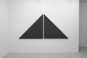 « diagonale painting in 2 parts », 2012, acrylique sur toile, 135 x 275 cm