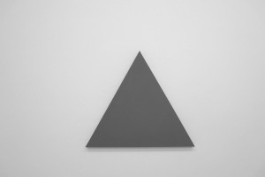 « triangle painting », 2012, acrylique sur toile, 94,5 cm